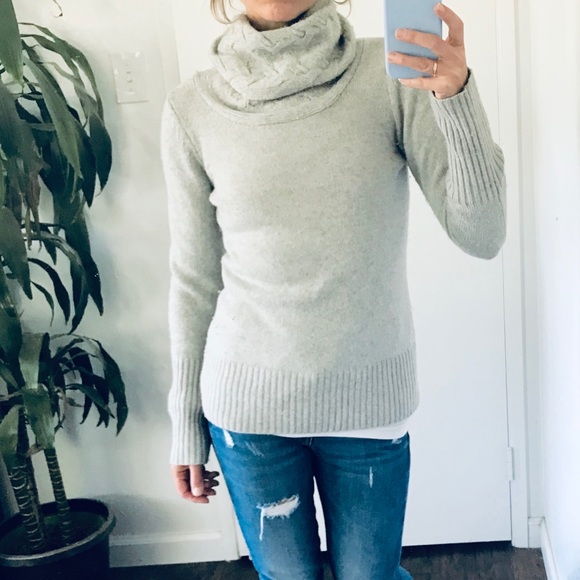 Banana Republic Sweaters - Banana Republic Wool & Cashmere Cowl Neck Sweater